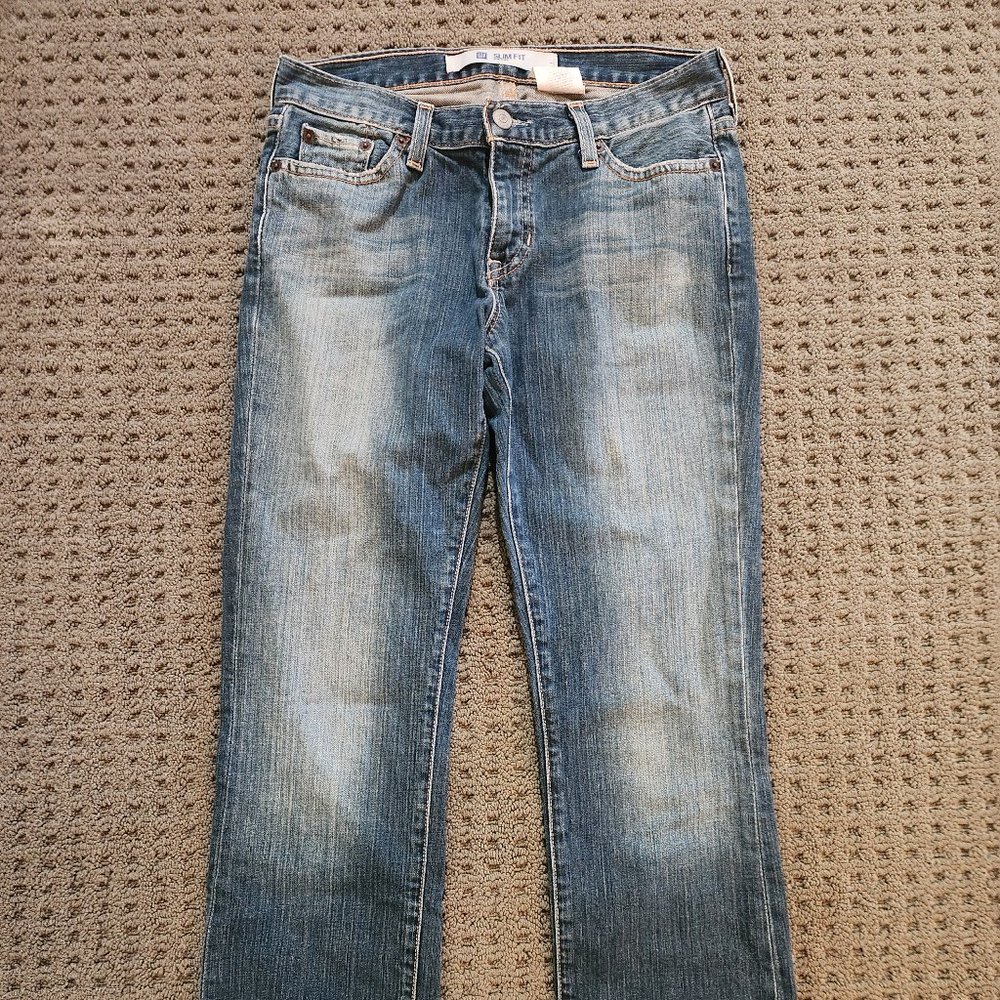 Distressed GAP Women Blue Jeans - Slim Fit -Stretch